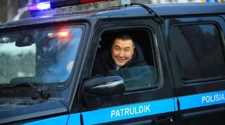 Прокурор потребовал отправить блогера Адилетхана Молдахана в колонию на 3 года