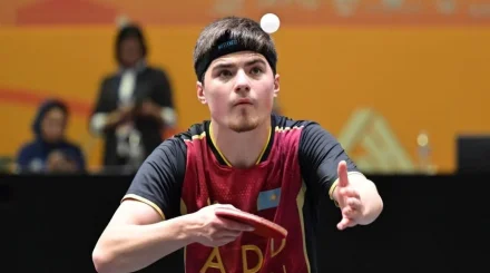 Казахстанец Алан Курмангалиев пробился в четвертьфинал молодежного чемпионата Азии
