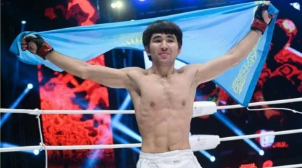 Арман Ашимов победил экс-бойца UFC на турнире IBA Nomad 15