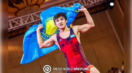 Казахстанские борцы завоевали два золота на чемпионате Азии U20