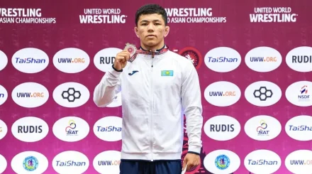  Қазақстандық жас балуандар Азия чемпионатында 18 медаль еншіледі 