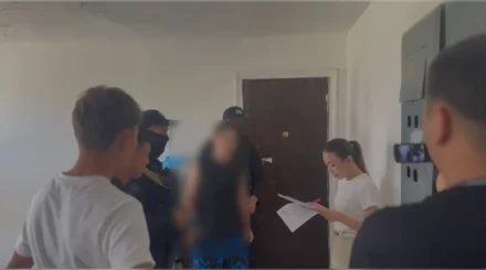 Продавал видео с участием несовершеннолетней: подозреваемого задержали в Жетысу (ВИДЕО)