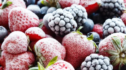 Вкус лета: как заморозить ягоды и зелень на зиму с сохранением витаминов