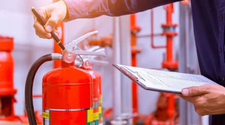 Лжесотрудник МЧС обманывал предпринимателей в Карагандинской области
