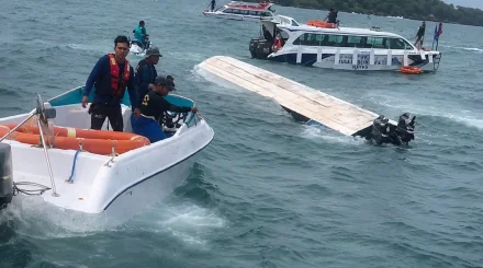 Лодка с туристами затонула во Вьетнаме: погибли 15 человек