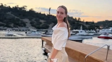 Елена Рыбакина «Уимблдоннан» кейін үзіліс алып, демалыстағы сәттерін көрсетті