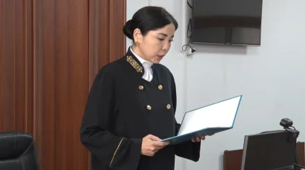 На пожизненный срок за изнасилование малолетней падчерицы осудили жителя Павлодара