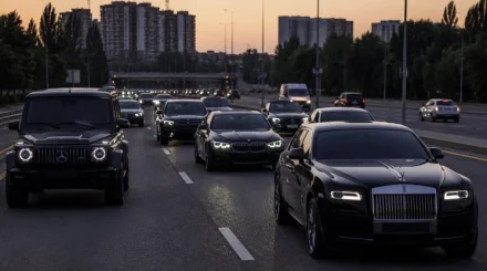 Водители элитных авто устроили кортеж в Алматы и получили штрафы
