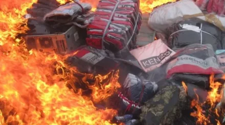 Уничтожать непроданную одежду и обувь запретили в Евросоюзе