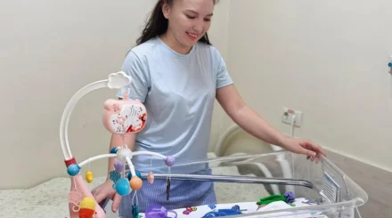  Алматыда Тайландтан санитарлық авиация арқылы жеткізілген сәби ауруханадан шықты 