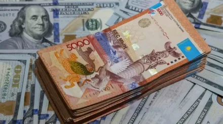 Покупать ли доллар? Финансист дал неожиданный совет казахстанцам