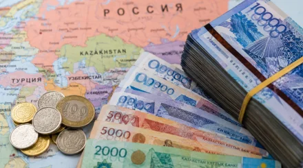 Из Казахстана вывели 238 млрд тенге: куда ушли деньги казахстанцев
