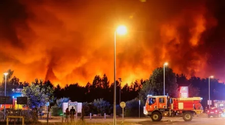 Больше 10 тысяч человек эвакуировали из-за лесного пожара во Франции