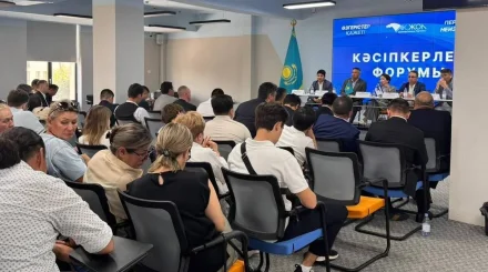 Представители партии «Ак жол» встретились с избирателями и представили предвыборную программу