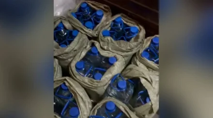  СҚО-да заңсыз сақталған 180 литр спирт иісі бар сұйықтық тәркіленді 