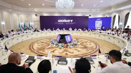  «Әділет» партиясы Ақтауда өткен кездесуде тұрғындармен өңірдің өзекті мәселелерін талқылады 