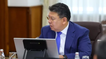 Бозымбаев әкімдіктерге 2027 жылғы коммуналдық жобаларға қазірден дайындалуды тапсырды