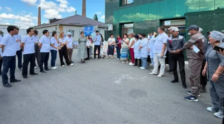  Respublica партиясы Семейде еңбек ұжымымен отандық өндірісті қолдау тетіктерін талқылады 