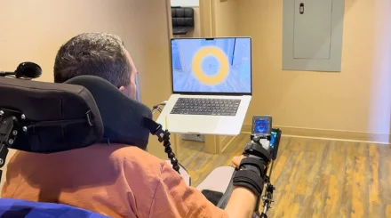  Neuralink пациенттері мүгедектер арбасын ой арқылы басқара бастады (ВИДЕО) 
