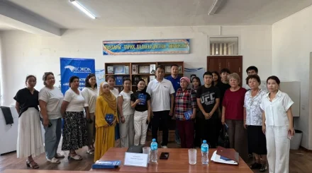  «Ақ жол» партиясының кандидаттары Сарыөзек ауылы тұрғындарының мәселесін тыңдады 