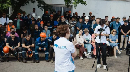 Представители “Ак жол” побеседовали с коллективом Акмолинского вагоноремонтного завода