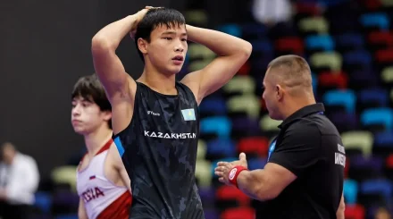 Казахстанец завоевал золото чемпионата мира по борьбе