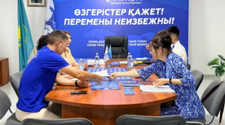   «Ақ жол» партиясы ЕҚЫҰ-ның ұзақ мерзімді байқаушыларымен кездесті   