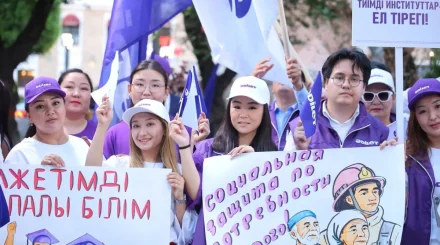 Ұлттық теледебат: Құрылтайдан үмітті саяси партиялар тікелей эфирде бақ сынасты
