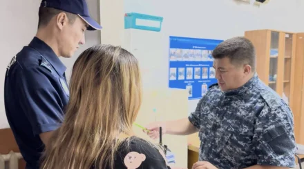  TikTok-тың тікелей эфирінде балағат сөз айтқан бойжеткен қамауға алынды 