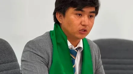 Кандидат от партии "Байтақ" встретился с медиками железнодорожной больницы в Усть-Каменогорске