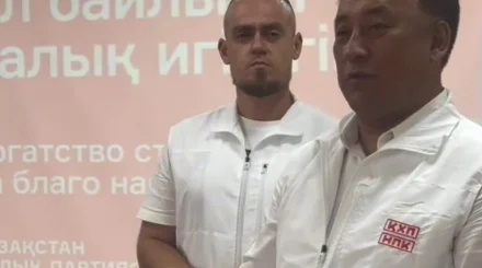  Қазақстан Халық партиясы Қарағандыда ЖЭО жұмысшыларымен пікір алмасты 