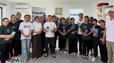  «Respublica» партиясы Қызылордада тігін шеберханасының қызметкерлерімен жүздесті 