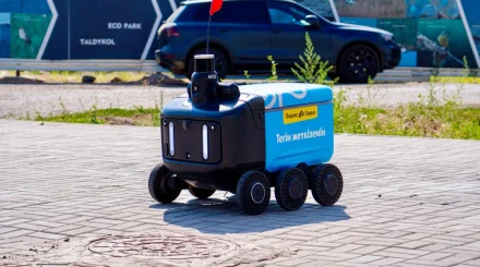 Жители Астаны смогут получать заказы от автономных роботов