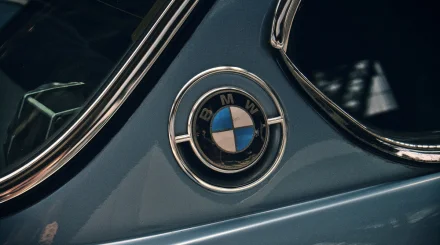 BMW дағдарысқа тап болды: Компанияның пайдасы 35%-ға құлдырады