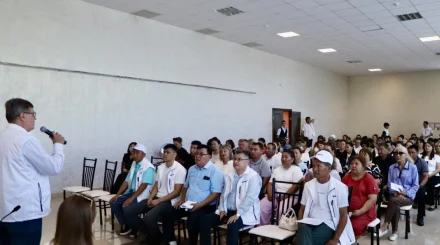  «Әділет» партиясының өкілдері Қостанай облысындағы ауыл тұрғындарының ұсыныс-пікірлерін тыңдады 