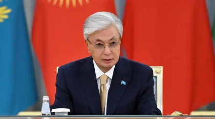 Президент посетит Кыргызстан по приглашению Садыра Жапарова