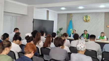  «Байтақ» партиясының үміткері ақтаулық дәрігерлермен жүздесті 