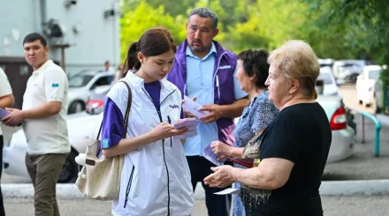 Порядок и комфорт начинается с двора: жителям Семея представили возможности цифровой платформы партии «Әділет»