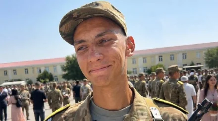  Жаңаөзендік сарбаздың ант қабылдау рәсіміндегі видеосы көптің жүрегін елжіретті (ВИДЕО) 