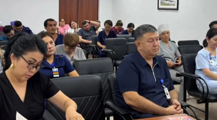  Қазақстан Халық партиясы Қонаевта балалар ауруханасының ұжымымен кездесу өткізді 