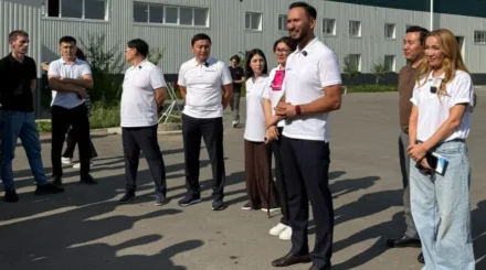 Представители партии Respublica встретились с коллективом «TROYA» в Павлодаре