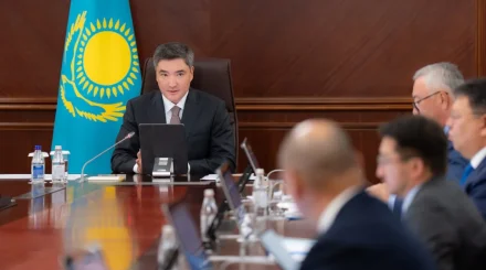 Үкімет отандық тауарларды өткізуге және экспорттауға кедергі келтіретін талаптарды қайта қарайды