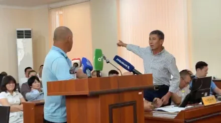 «Тебе не стыдно?»: отец убитой Нурай не сдержал эмоций в суде