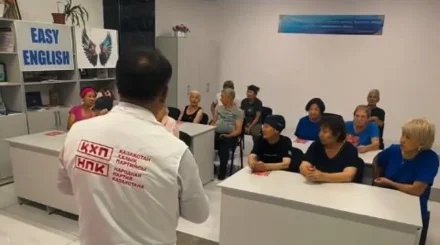 ҚХП өкілдері Қарағандыдағы Белсенді ұзақ өмір сүру орталығында кездесу өткізді
