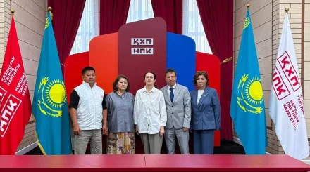 Международные наблюдатели посетили предвыборный штаб НПК