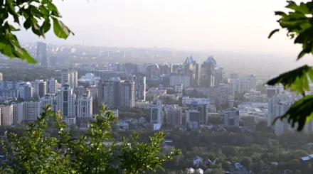 В Алматы ужесточен контроль за стройкомпаниями: четыре компании лишены лицензий, действие еще 350 приостановлено