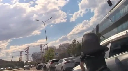  «Телефонмен сөйлесіп бара жатқан»: Астанада жаяу жүргіншіні көлік қағып кетті 
