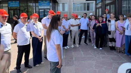 Respublica өкілдері Жамбыл облысындағы өндіріс орындарының қызметкерлерімен кездесті