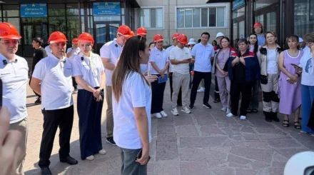 Представители партии Respublica встретились с коллективами предприятий Жамбылской области
