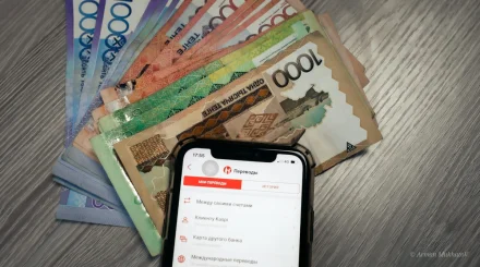 Қосшы тұрғыны шымкенттік «емшіге» 9 миллион теңгеге жуық ақша аударған